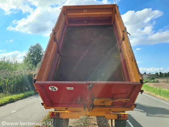 6 tons Le Grand kipper