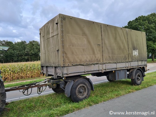 Floor FLA-6-65 schamel aanhanger met huif